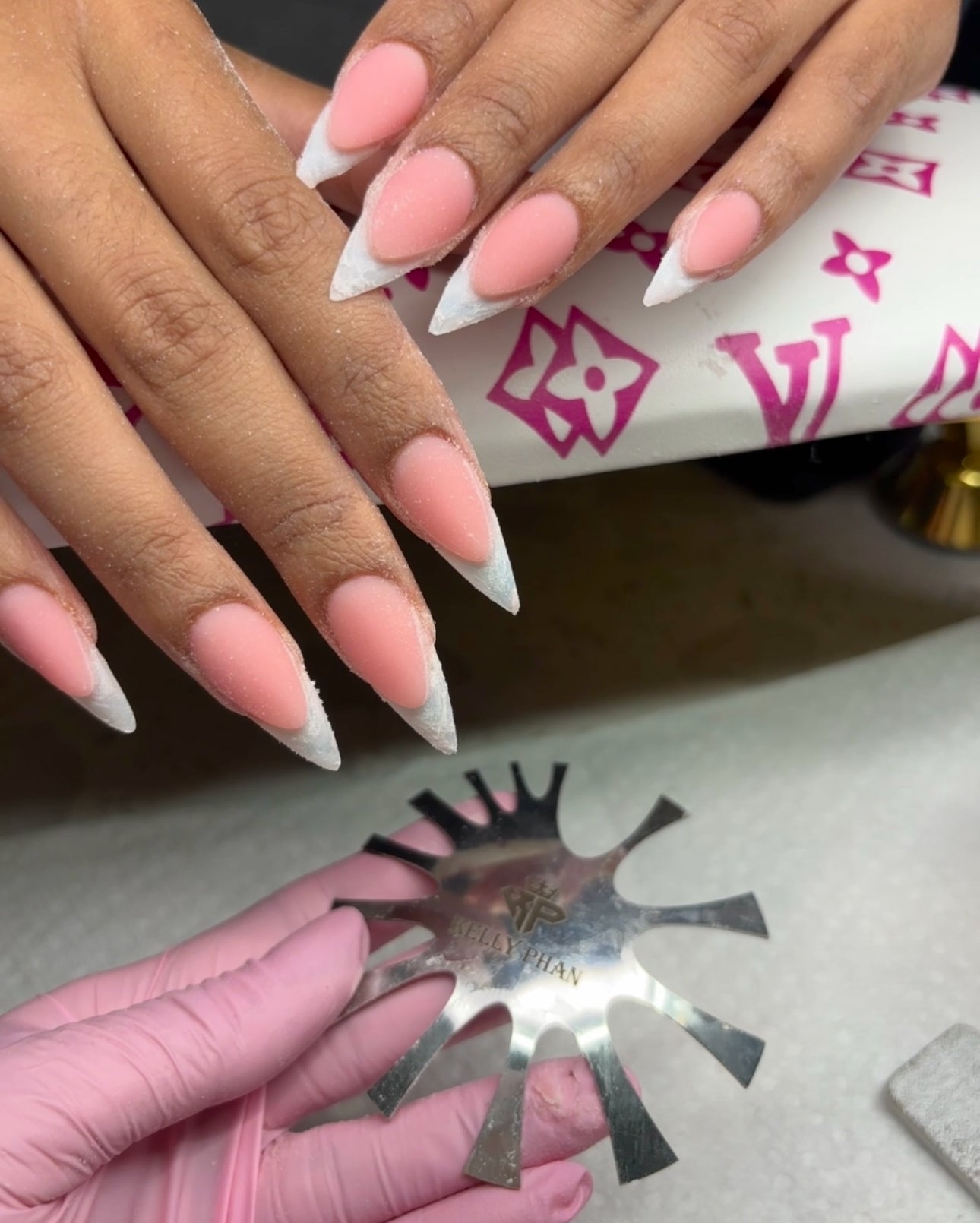 Deep Smile Line Acrylic Cutter